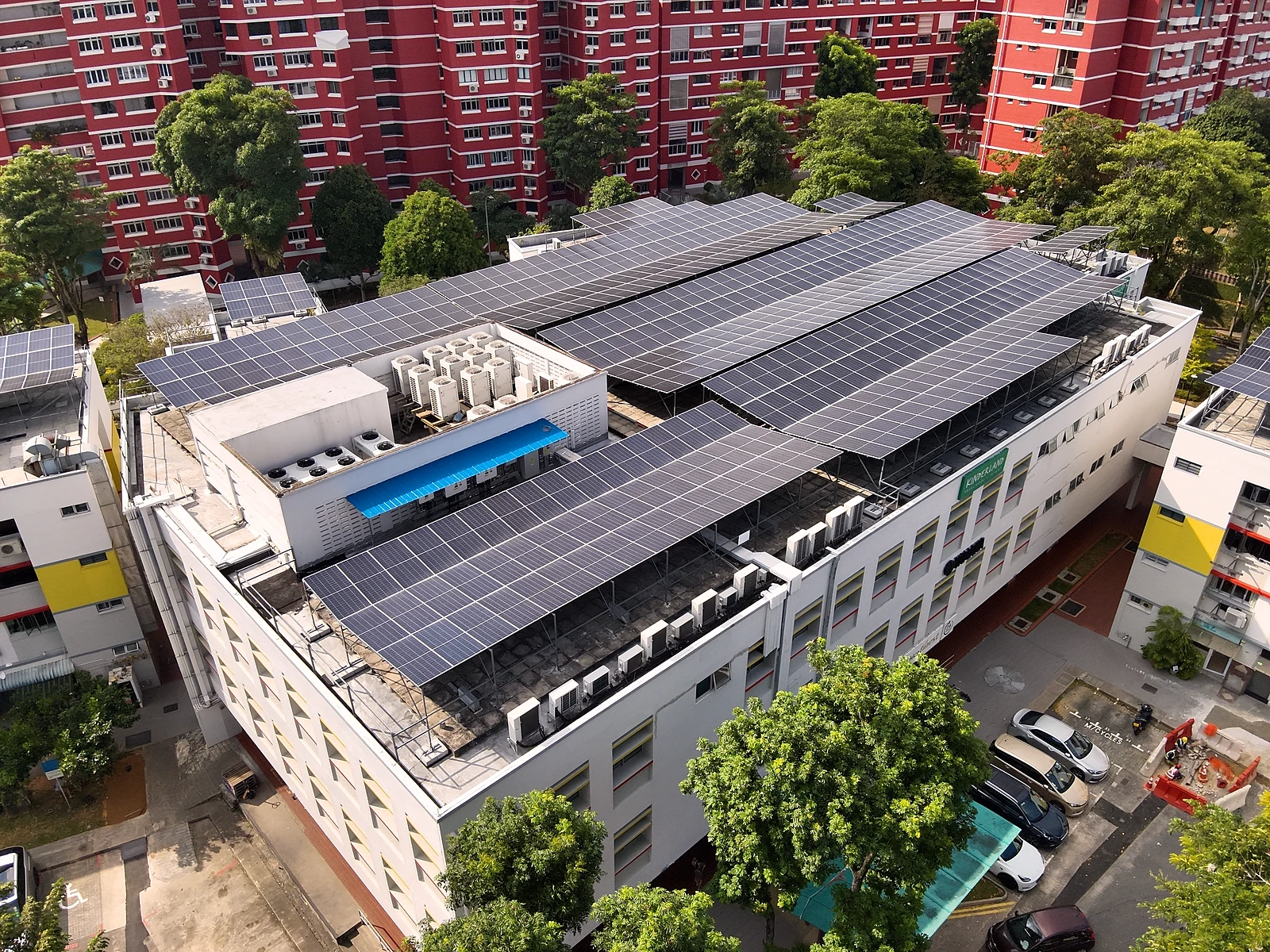 Public housing solar, SolarNova 8 Hougang HDB precinct rooftop array